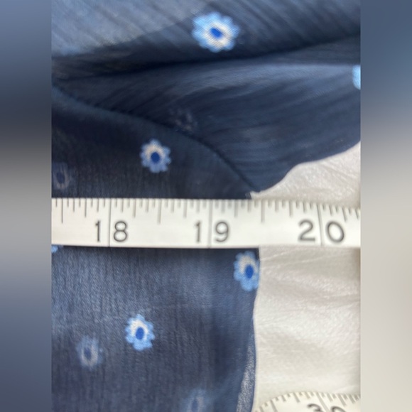 Abercrombie & Fitch Sheer Blue 3/4 Top XS - Picture 4 of 6